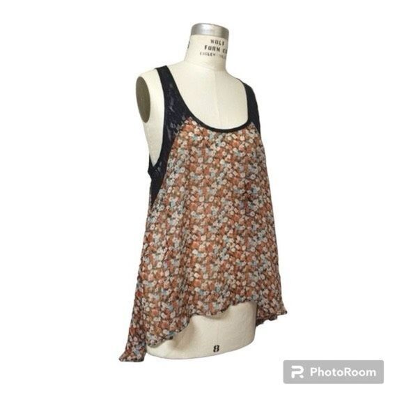 ✨Free People Ditsy Floral High Low Sz Small Tank✨ - Picture 2 of 7